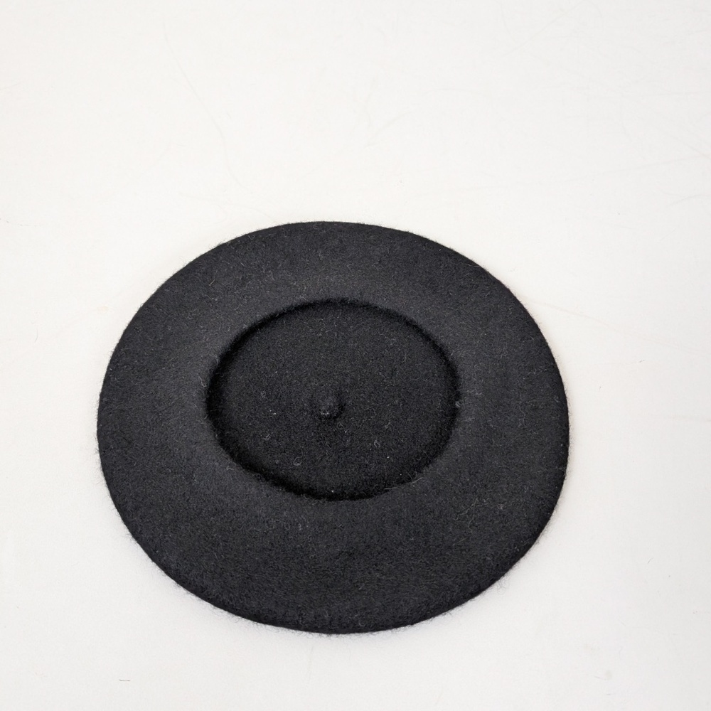 *Free with Purchase* Black Wool Beret Circular Hat Cap Flat-Crowned French - Picture 3 of 5